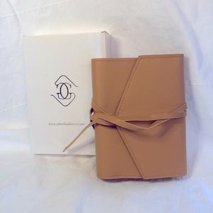 Glass Ladder & Co. Katherine Tech Organizer Roll